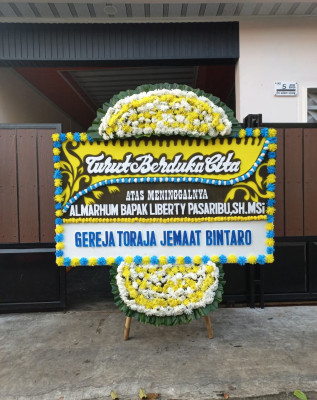 Papan Bunga Duka di Cimara